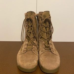 Nike combat boots